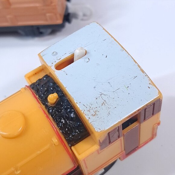 Thomas & Friends Trackmaster Motorized Train BILL 2009 with cargo tender Mattel - Picture 9 of 16